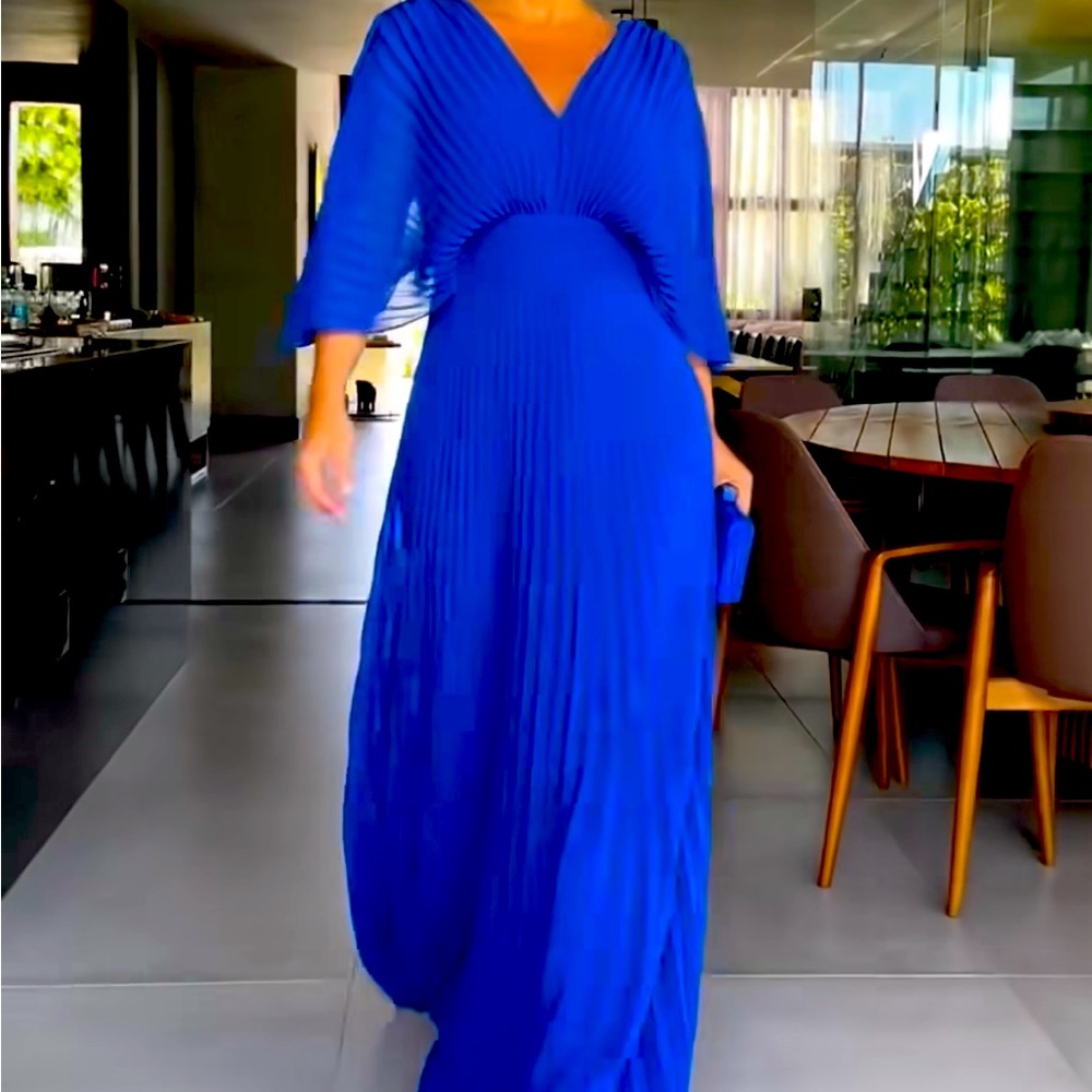 Beautiful flowing dress